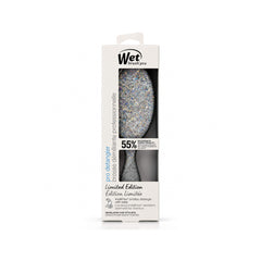WetBrush Detangler Winter Wonderland Hair Brush - Silver