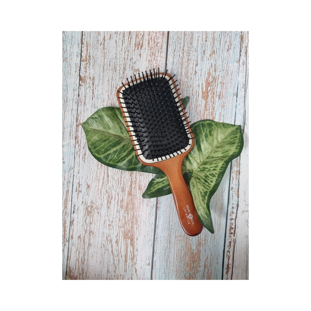 Head Jog 74 Wood Ceramic Paddle Brush