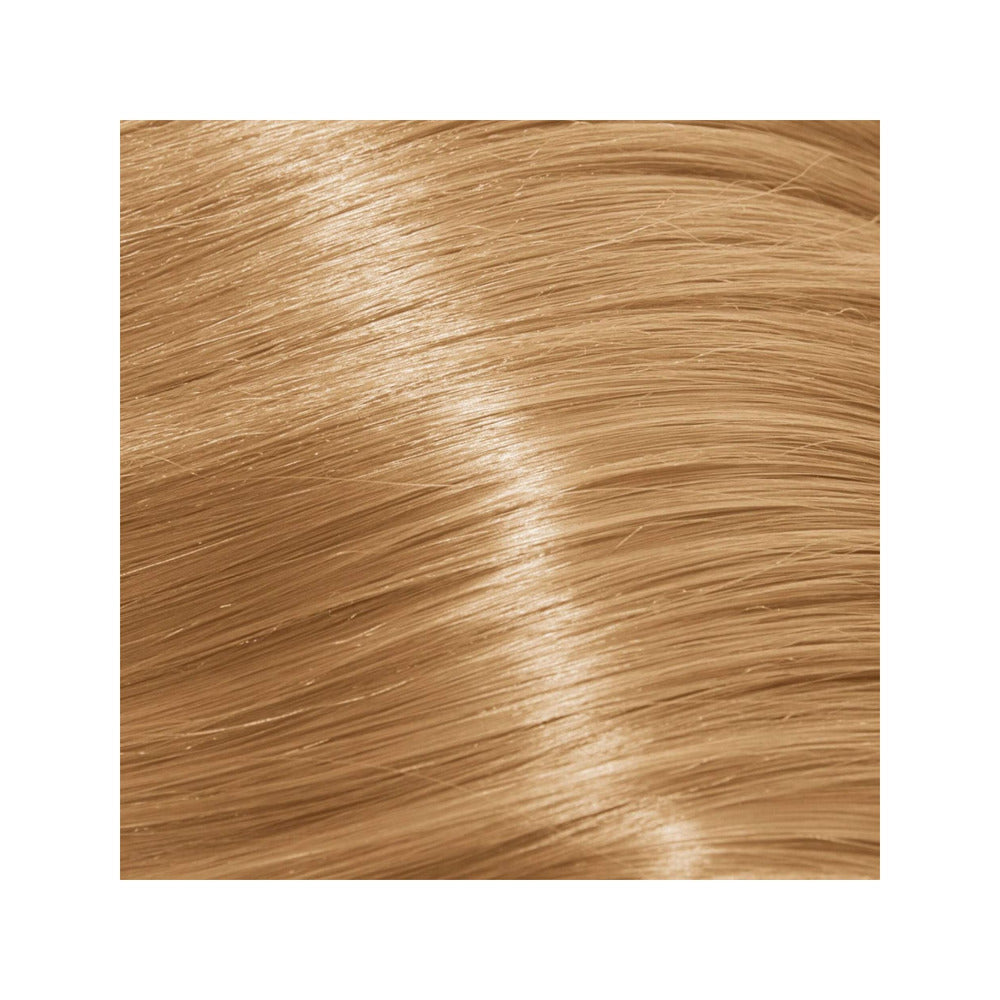Igora Royal 9,5-4 hair colour swatch strand.

